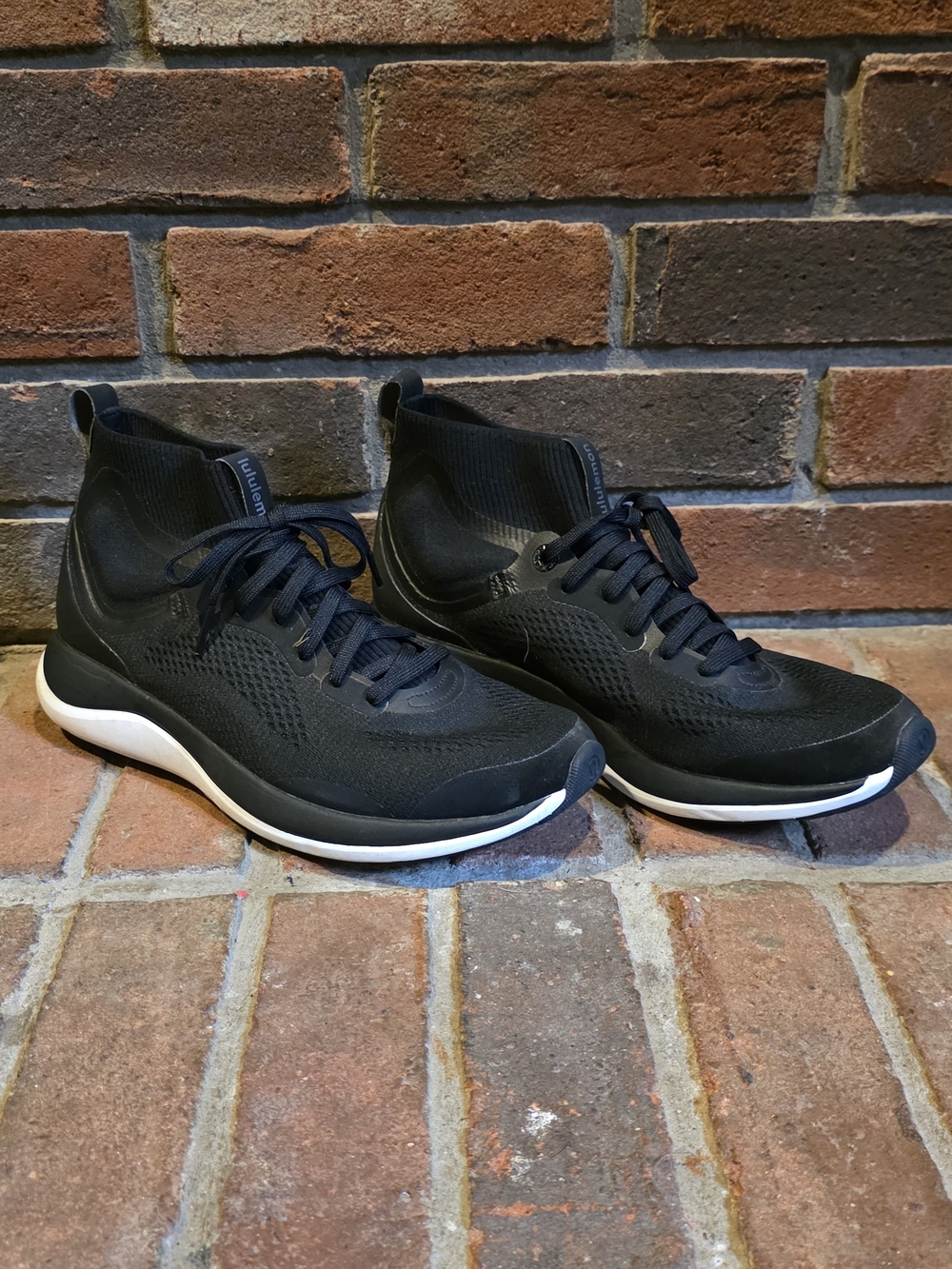 Lululemon Chargefeel Mid Workout Shoe Size Womans 8.5
